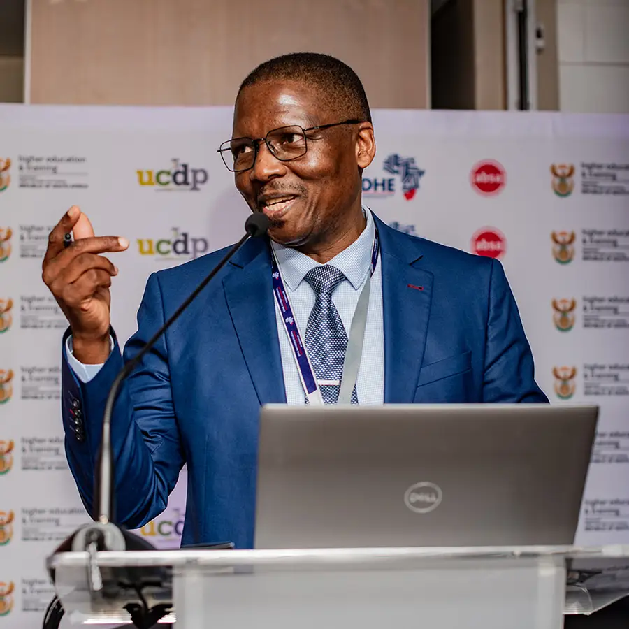 mr-mahlubi-mabizela-director-operations-and-sector-support-universities-aouth-africa